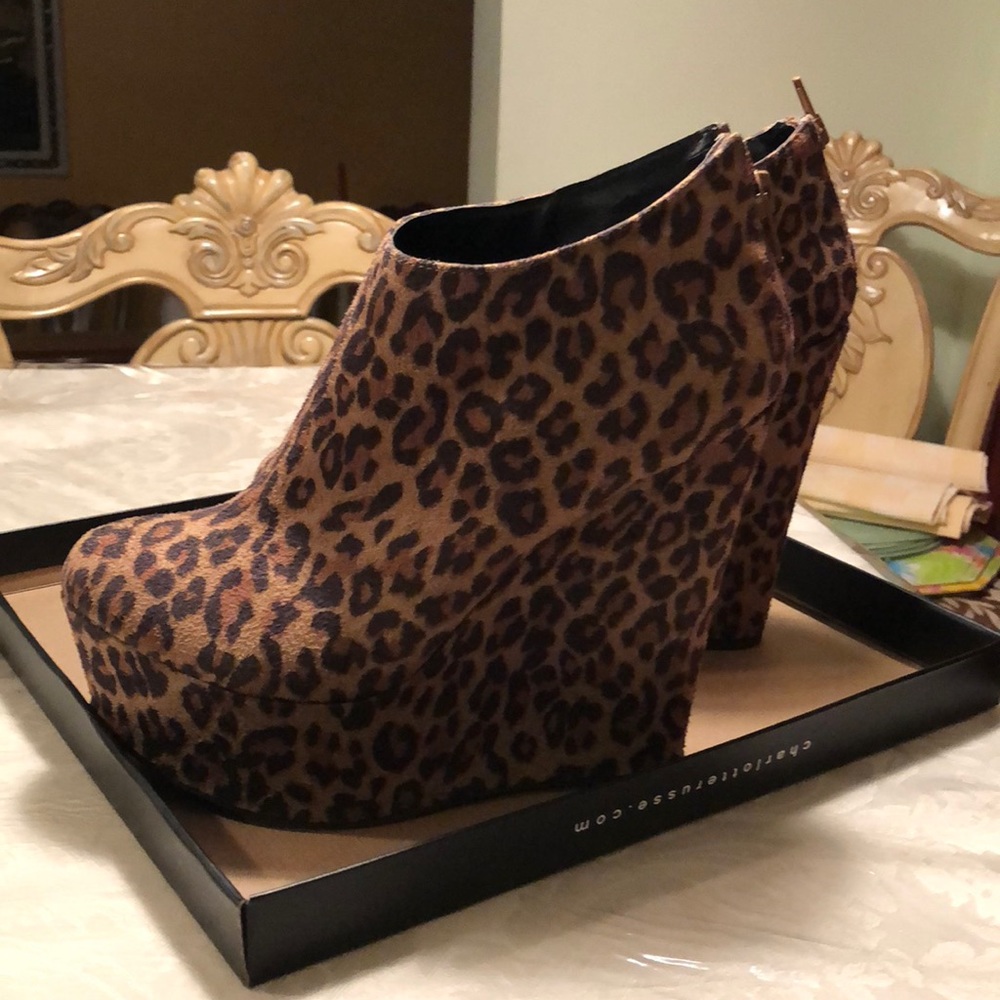 Forever 21 leopard wedges